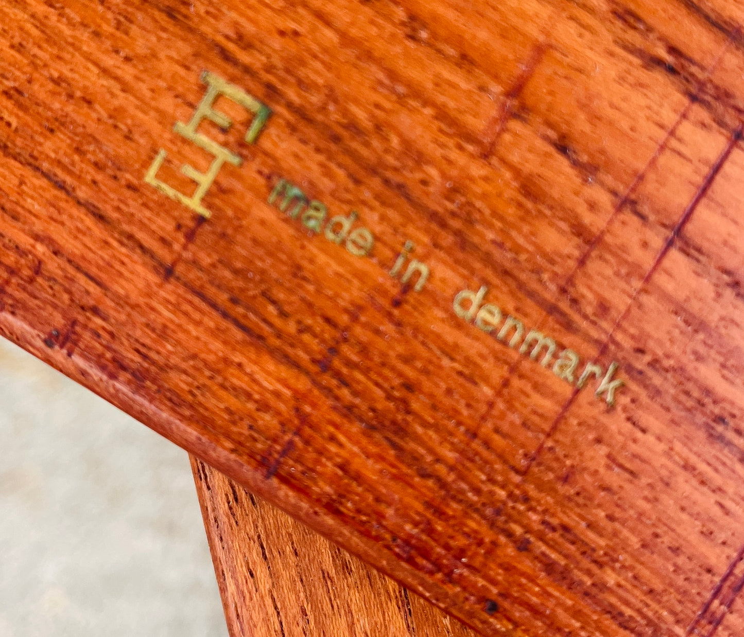 Indskudsborde i teak – Peter Hvidt & Orla Mølgaard.