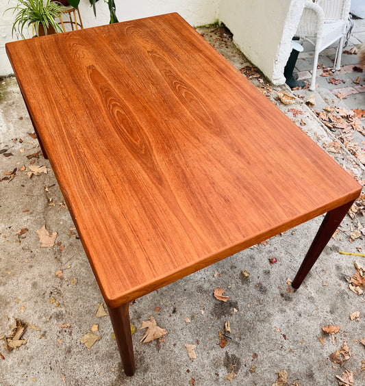 Spisebord i teak med hollandsk udtræk