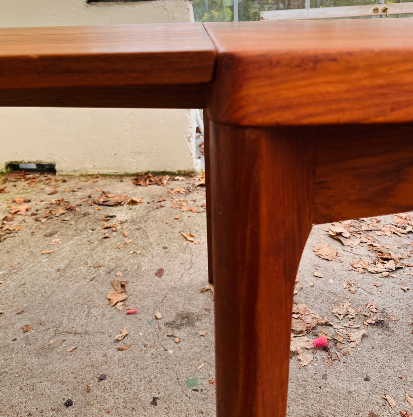 Spisebord i teak med hollandsk udtræk