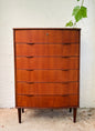 Høj teakkommode