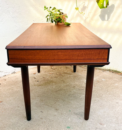 Dyrlund sofabord i teak