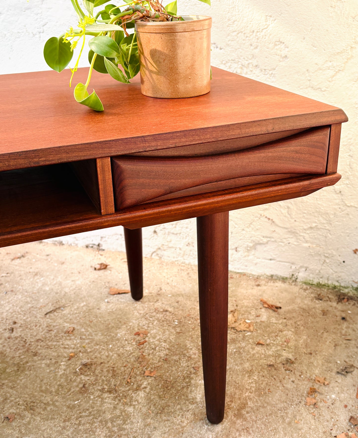 Dyrlund sofabord i teak