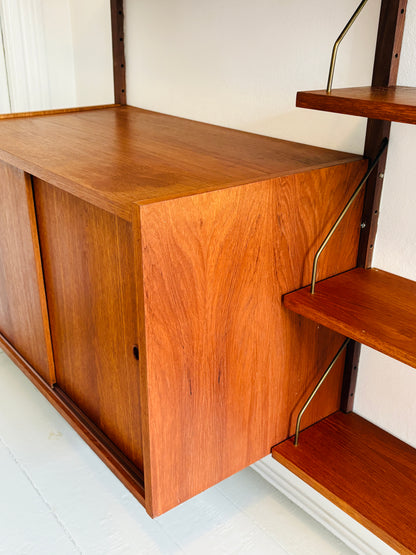 Stort PS reolsystem i teak