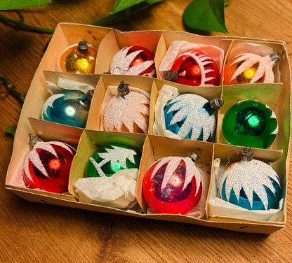 Vintage julekugler 〰️ 12 stk.