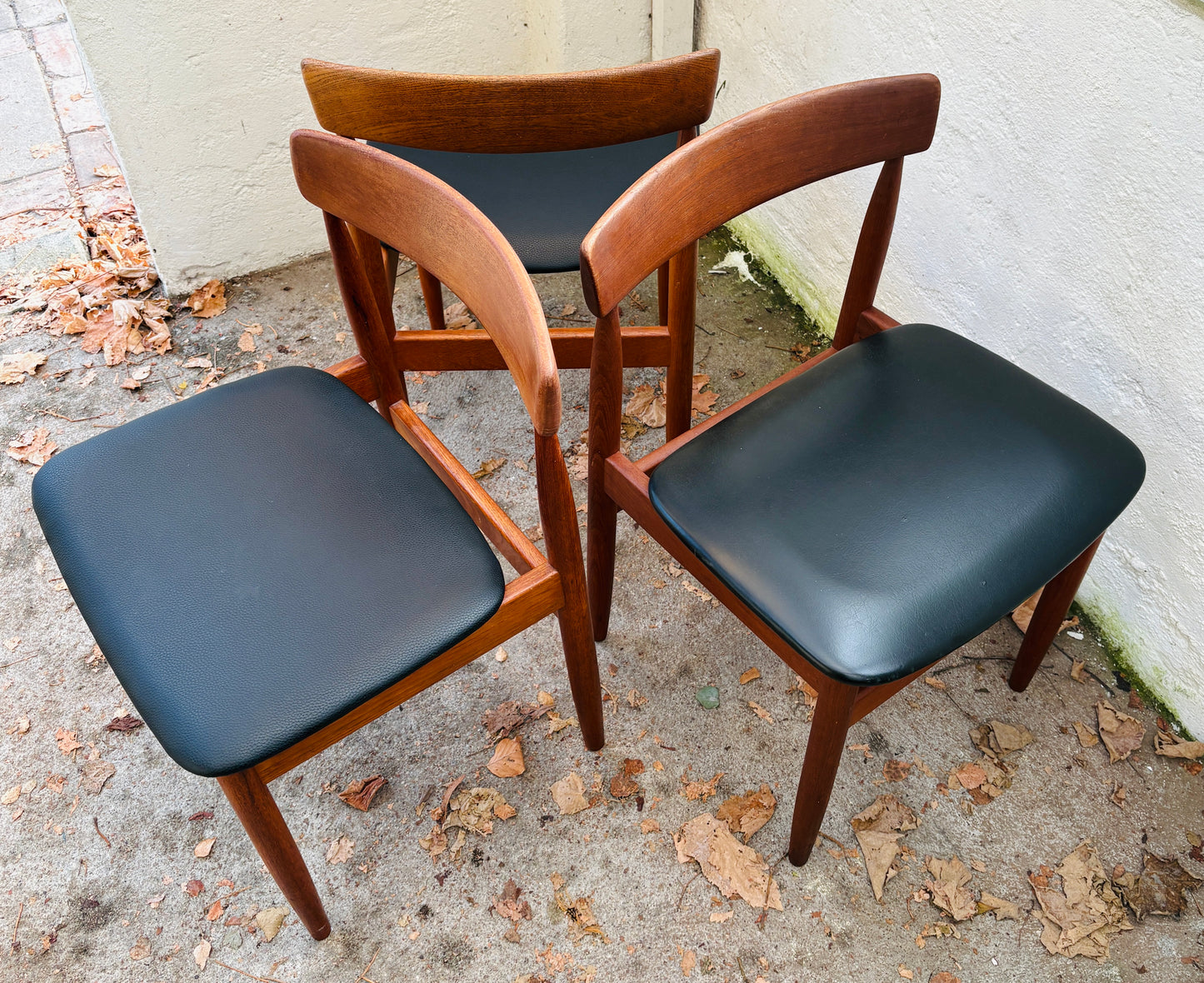 3 vintage stole i massiv teak og eg – Farsø Stolefabrik, 1960’erne