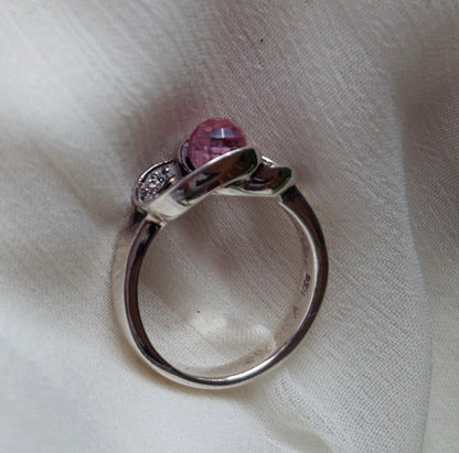 Sølvring med rosa sten