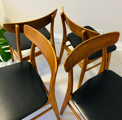 4 Mosbøl dining chairs – Findahls Møbelfabrik, 1960s. Price per unit.