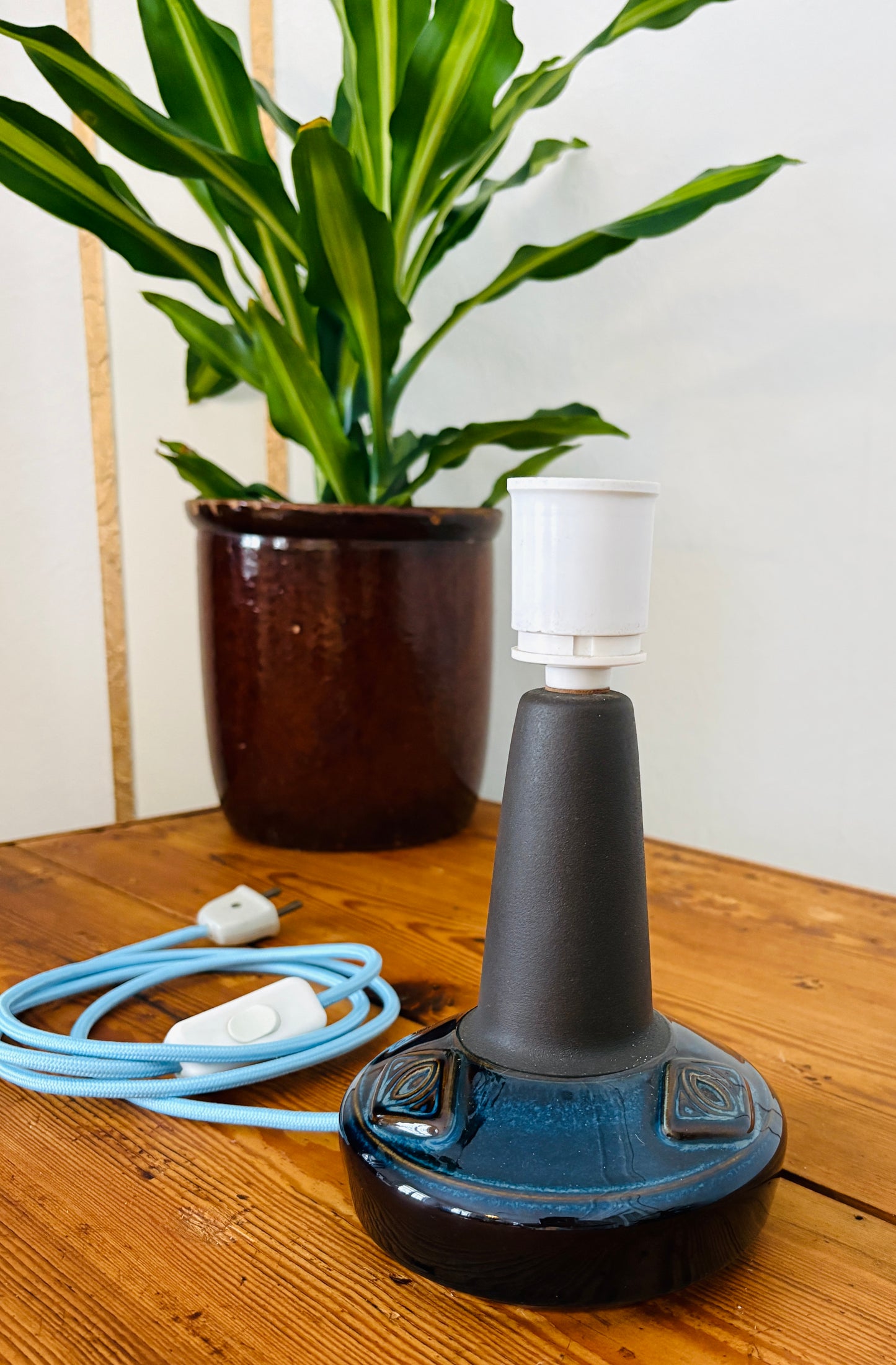 Søholm bordlampe 〰️ Model 1037